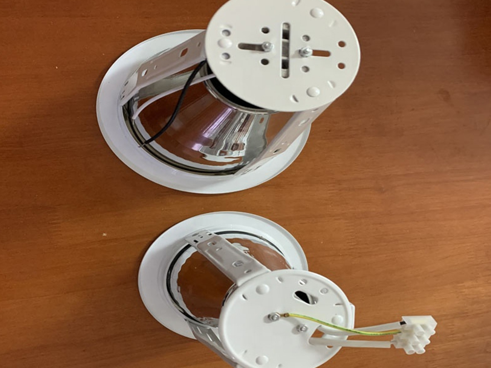 How to Choose Reflector Finishes for Recessed Commercial Lighting