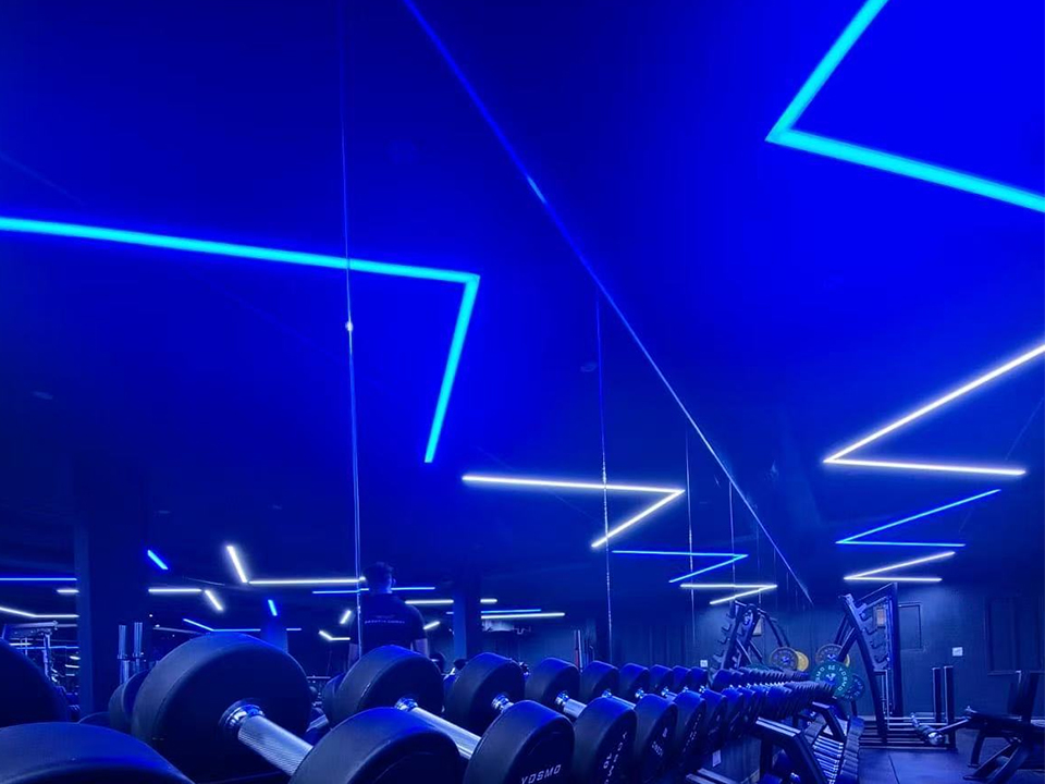 MOQ Negotiation for Custom LED Strips Without Margin Damage
