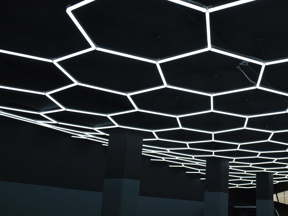 Automotive Showroom Lighting That Flatters Surfaces and Finishes 2 Automotive Showroom Lighting That Flatters Surfaces and Finishes