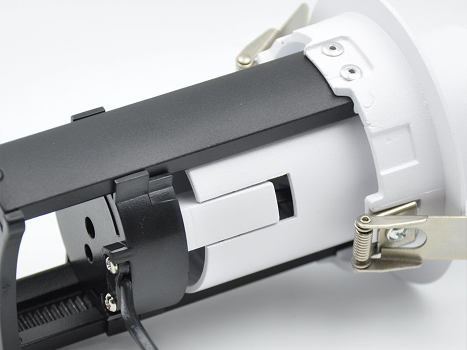 Power Factor and THD in LED Retrofits