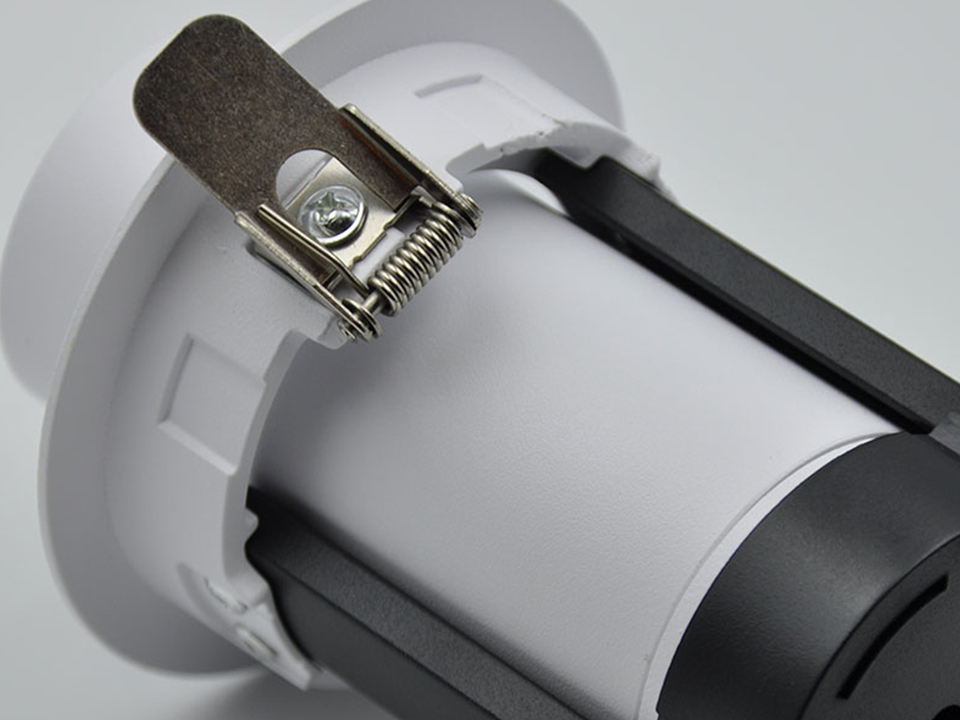 Power Factor and THD in LED Retrofits