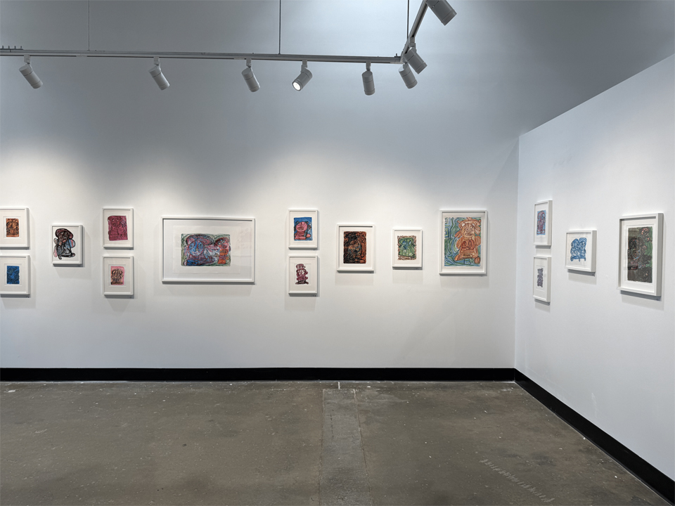 Art Wall Lighting with Track Systems and Better Uniformity Control